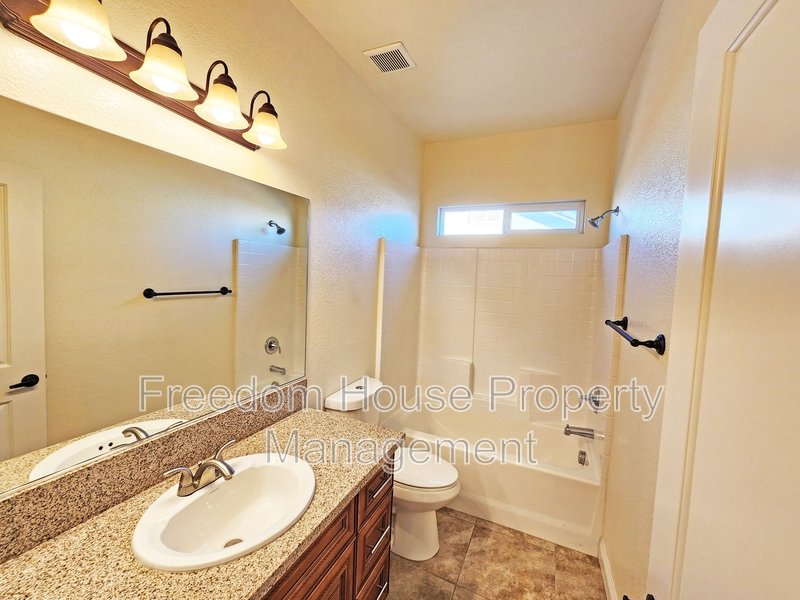 4920 Honey Locust Drive property image