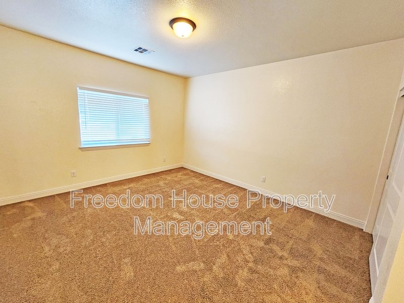 4920 Honey Locust Drive property image