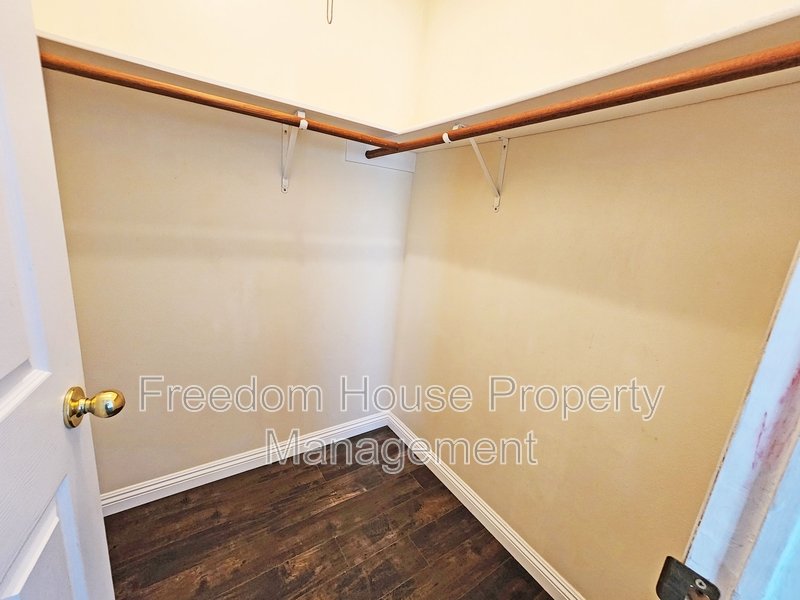 1270 Landmark Avenue property image