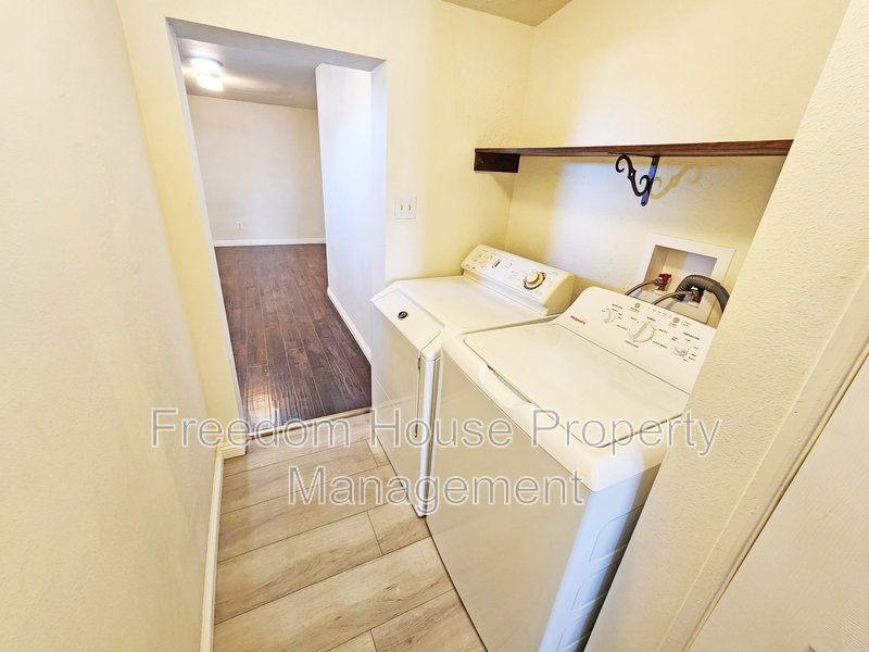 1270 Landmark Avenue property image