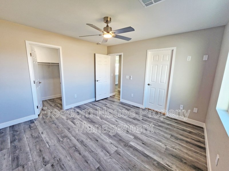 581 Valiant Avenue property image