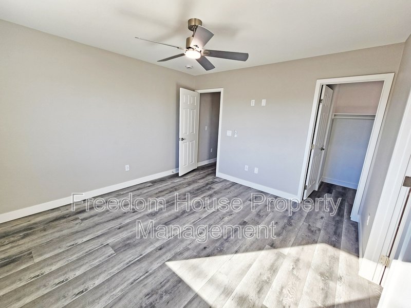 581 Valiant Avenue property image