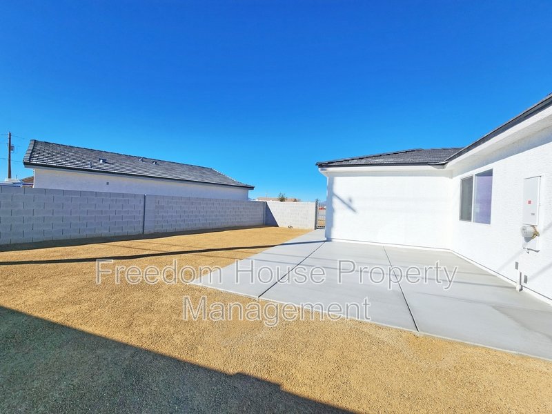 581 Valiant Avenue property image