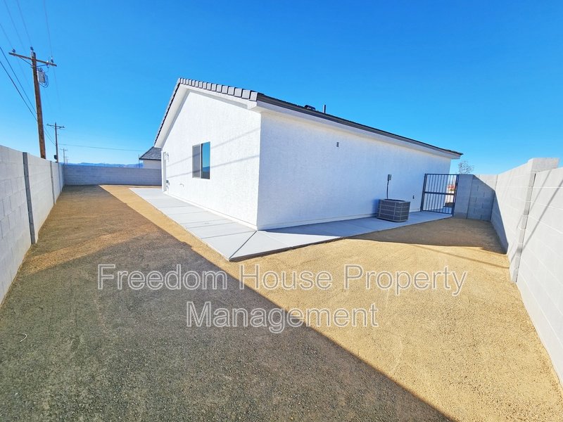 581 Valiant Avenue property image