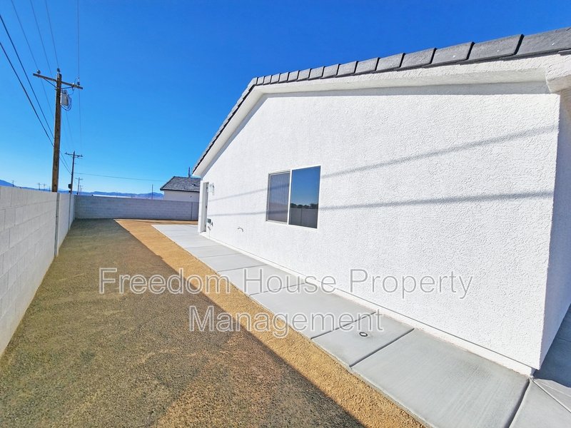 581 Valiant Avenue property image