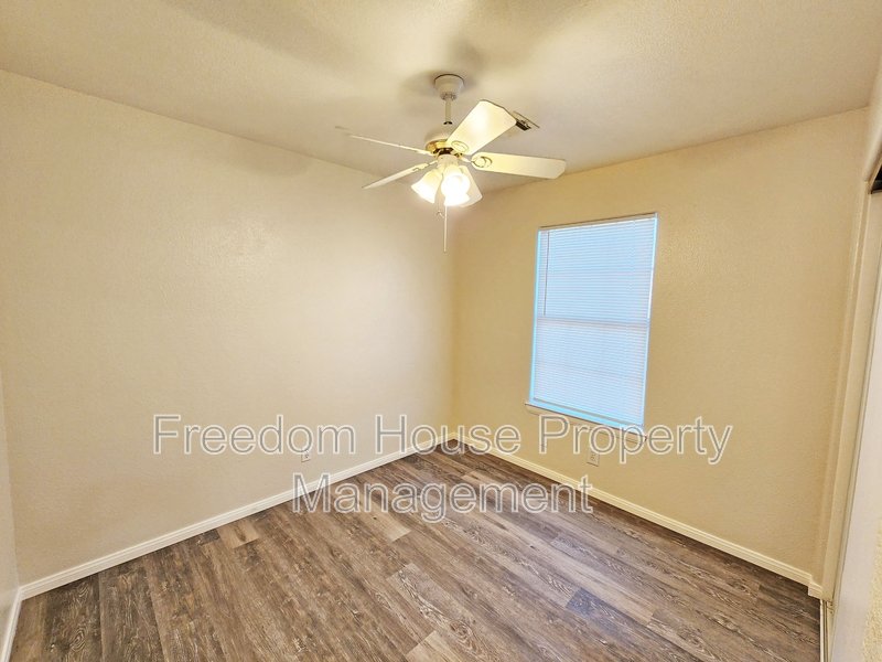 1381 Ogallala D property image