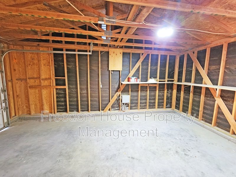 1381 Ogallala D property image