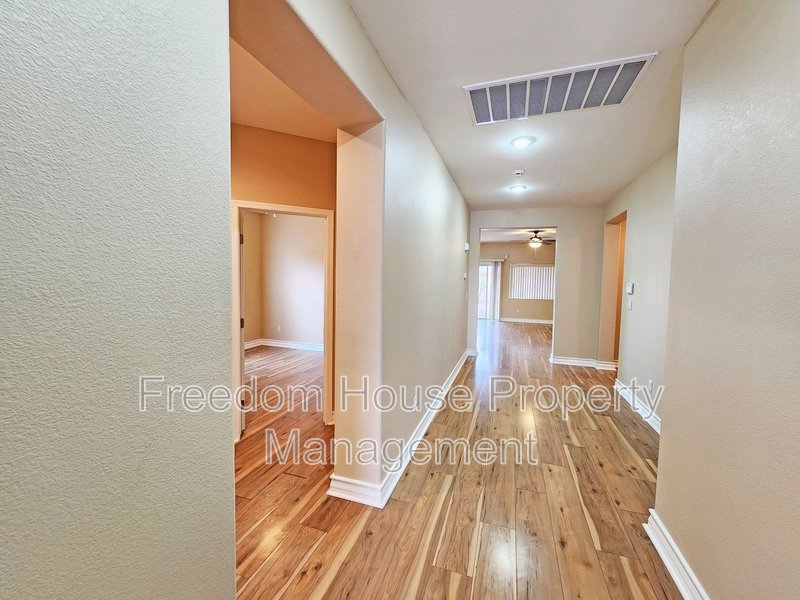 5561 Carrara Pointe Street property image