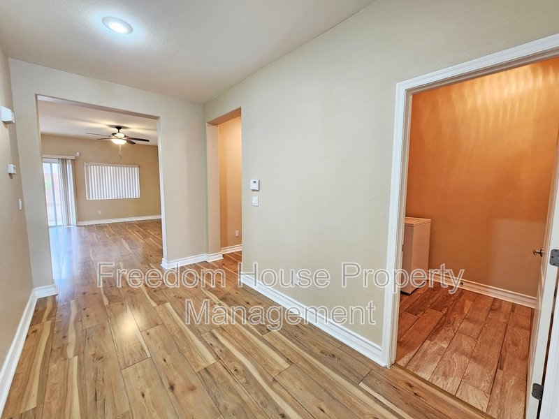 5561 Carrara Pointe Street property image