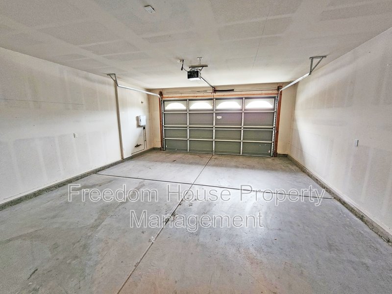 5561 Carrara Pointe Street property image