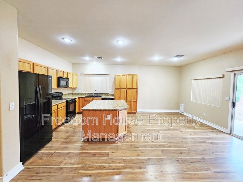 5561 Carrara Pointe Street property image