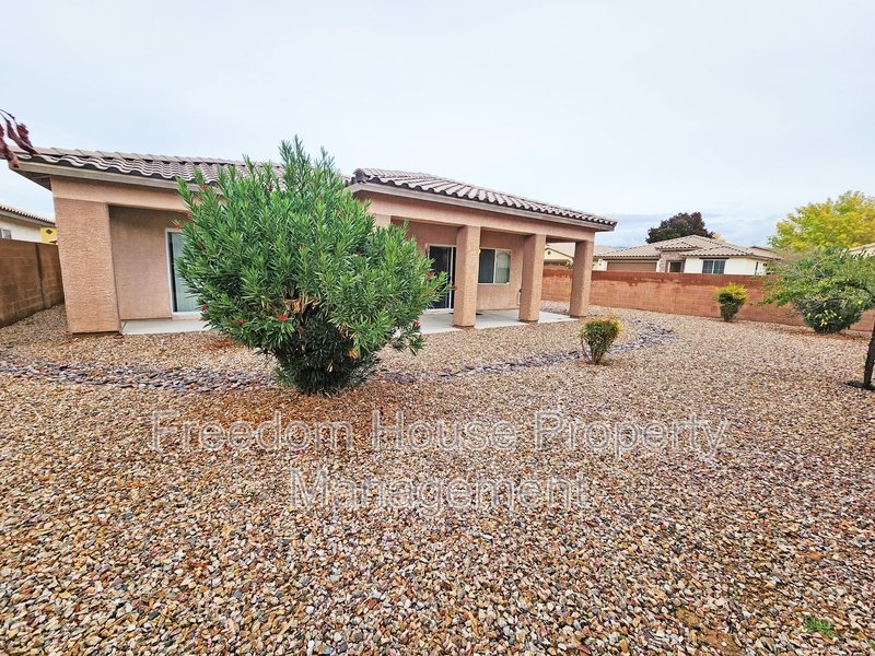 5561 Carrara Pointe Street property image