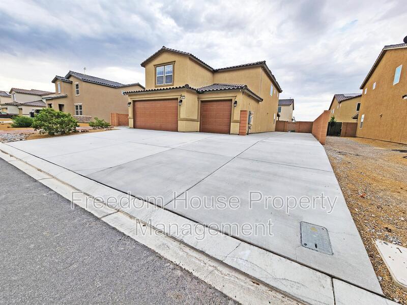 3821 East Weld Avenue property image