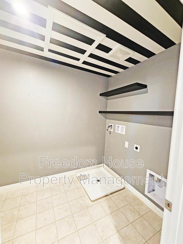 3821 East Weld Avenue property image