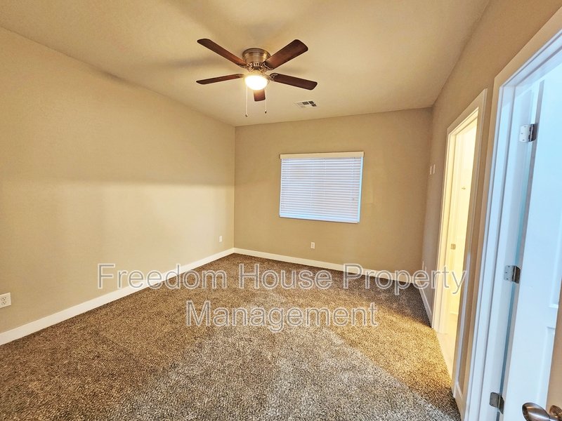 1111 Sixshooter Avenue - 1A property image