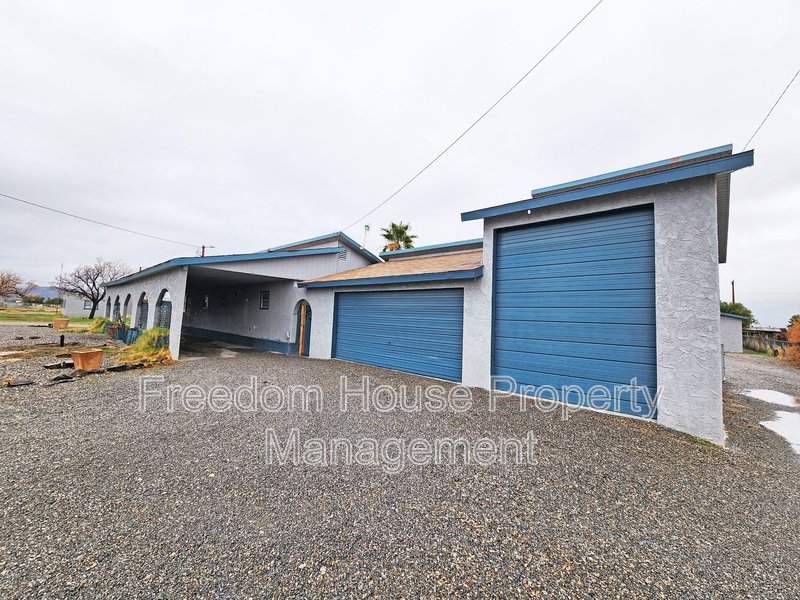 2220 West Bell Vista Avenue 1 property image