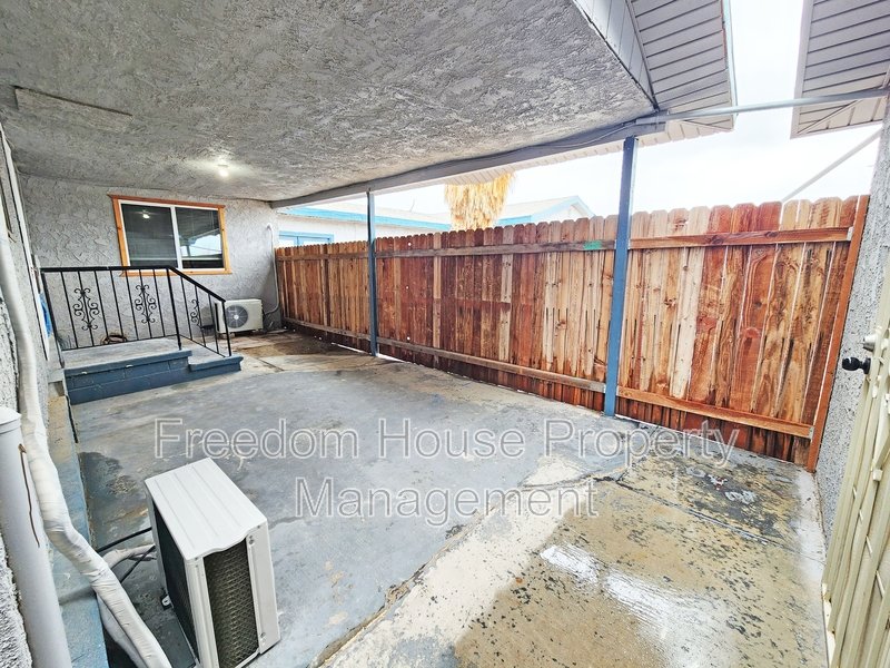 2220 West Bell Vista Avenue 1 property image