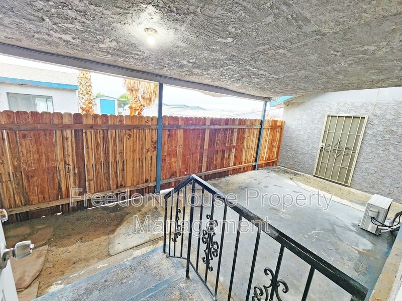 2220 West Bell Vista Avenue 1 property image