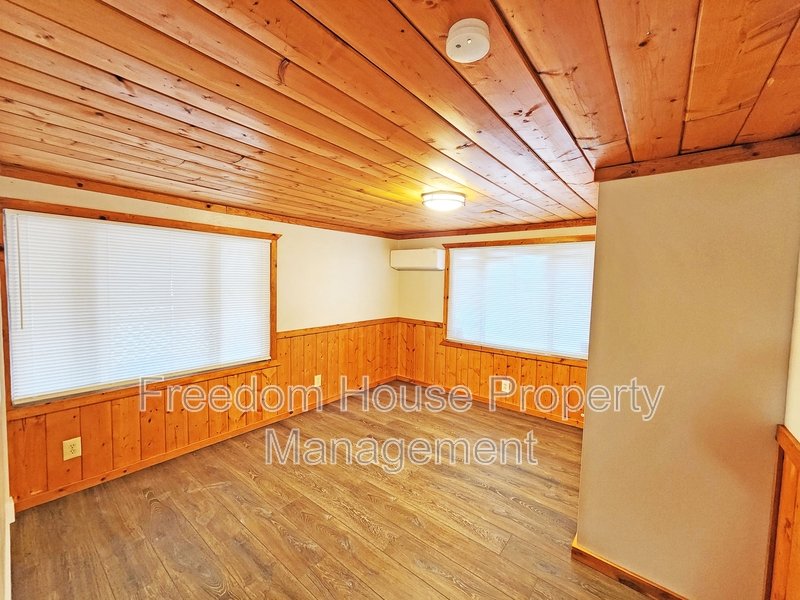 2220 West Bell Vista Avenue 1 property image