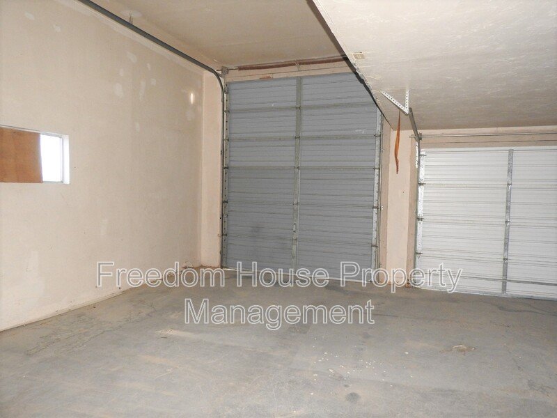 2220 West Bell Vista Avenue 1 property image