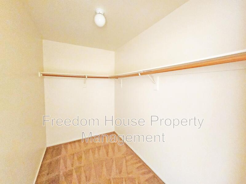 1850 Pershing Avenue property image