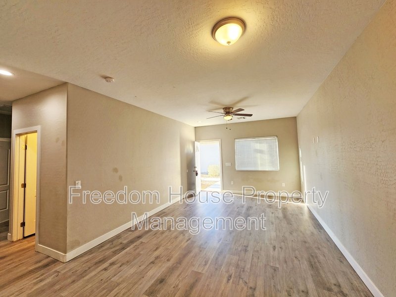 1121 Sixshooter Avenue - 2 property image