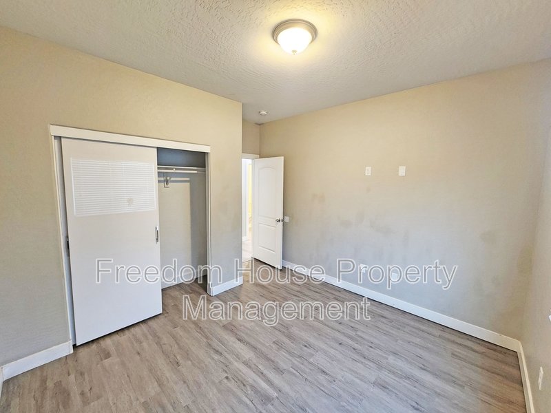 1121 Sixshooter Avenue - 2 property image