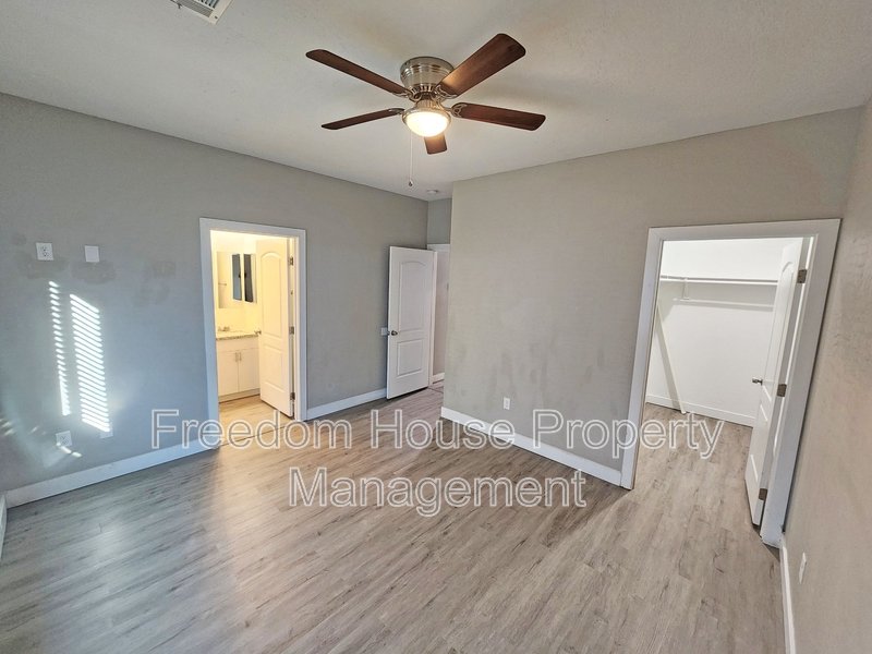 1121 Sixshooter Avenue - 2 property image