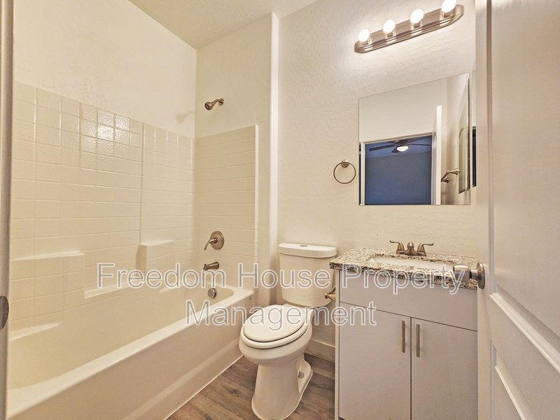 1121 Sixshooter Avenue - 2 property image