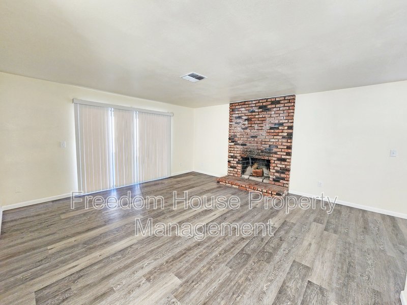 1930 Kearney Street property image