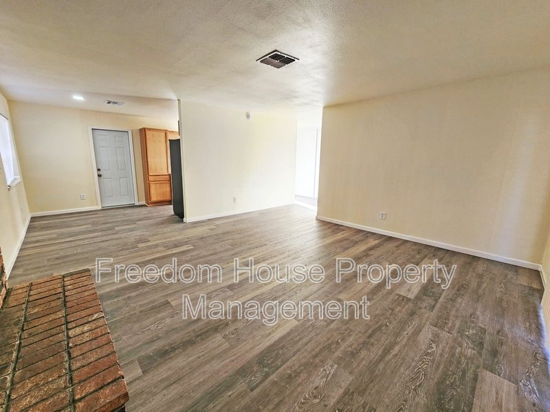 1930 Kearney Street property image