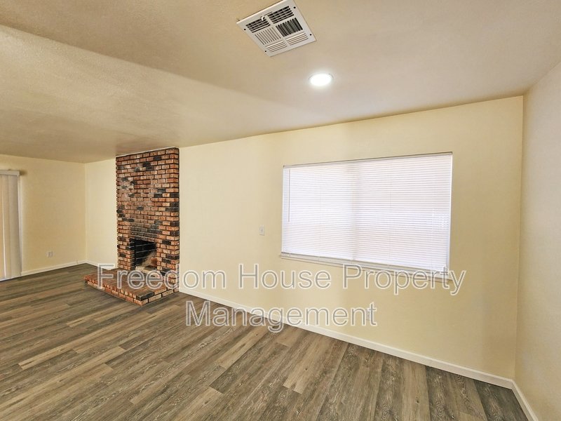 1930 Kearney Street property image