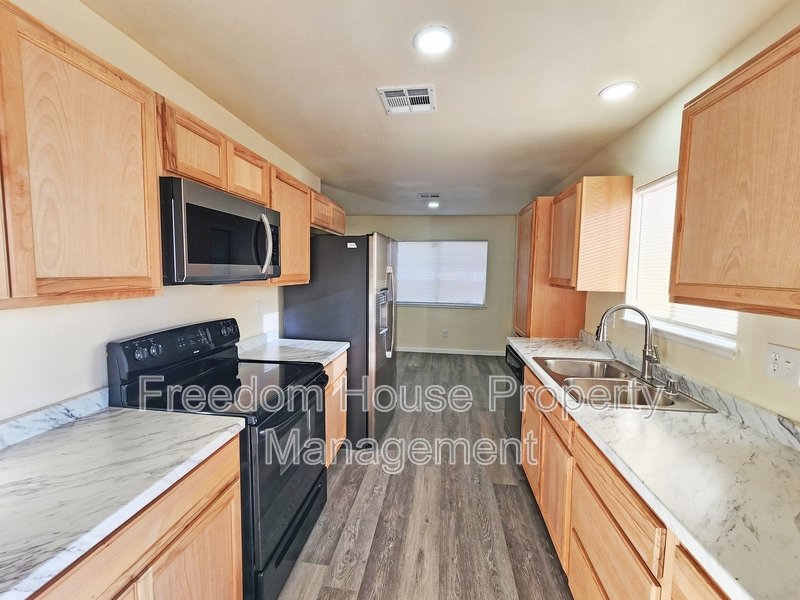 1930 Kearney Street property image