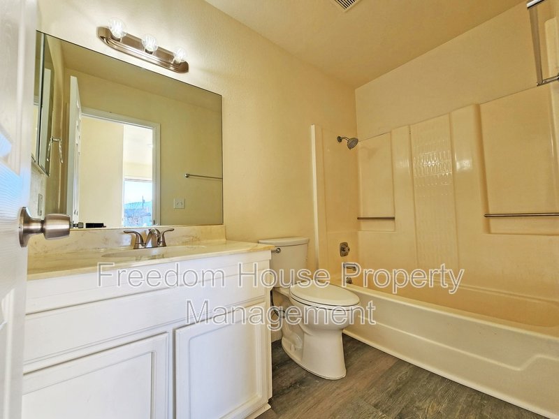 1930 Kearney Street property image