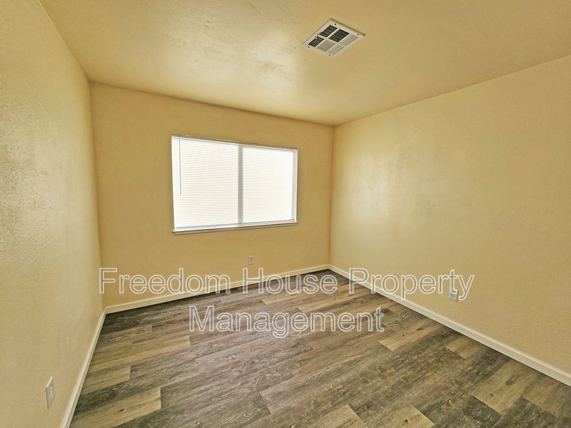 1930 Kearney Street property image