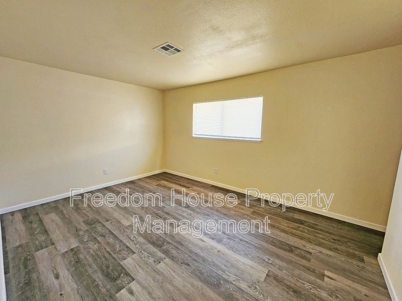 1930 Kearney Street property image