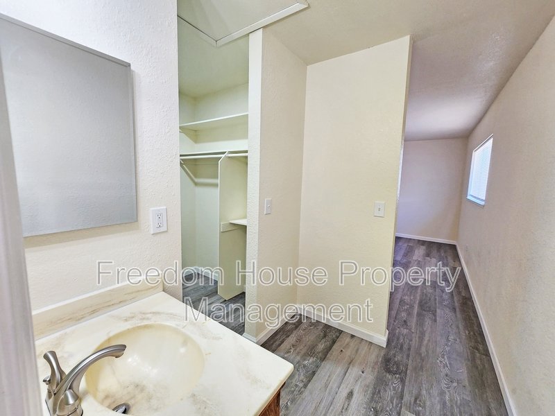 1930 Kearney Street property image