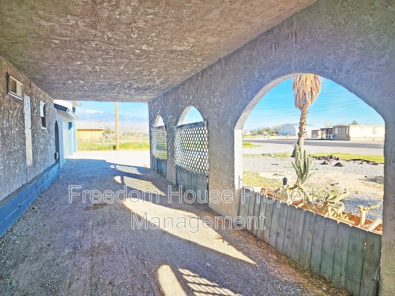 2220 West Bell Vista Avenue 1 property image