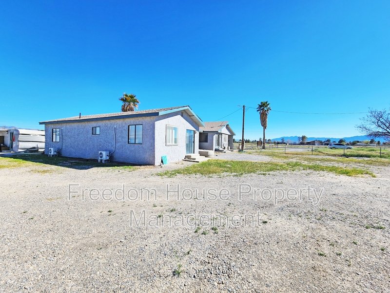 2220 West Bell Vista Avenue - 5 property image