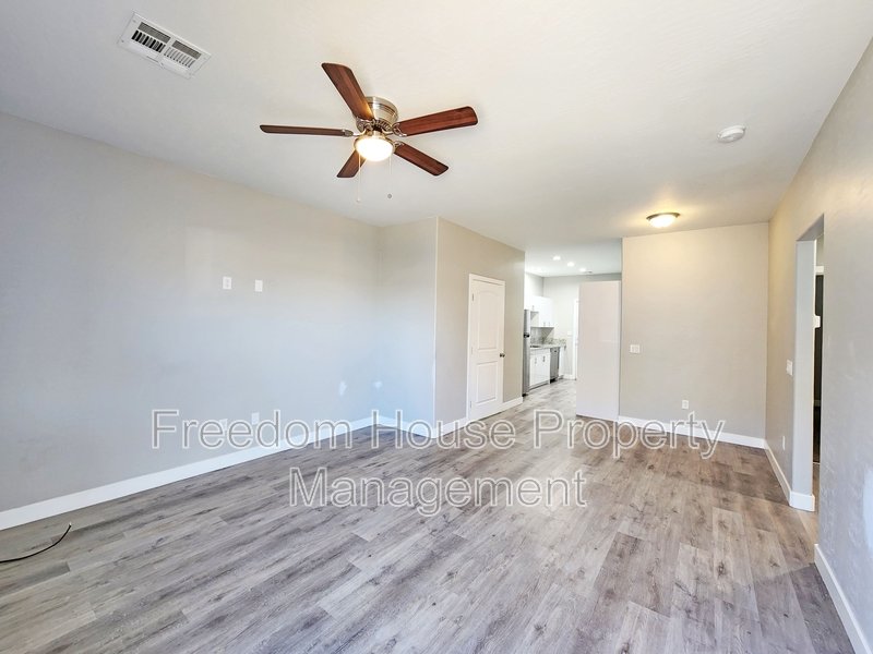 1111 Sixshooter Avenue - 3C property image