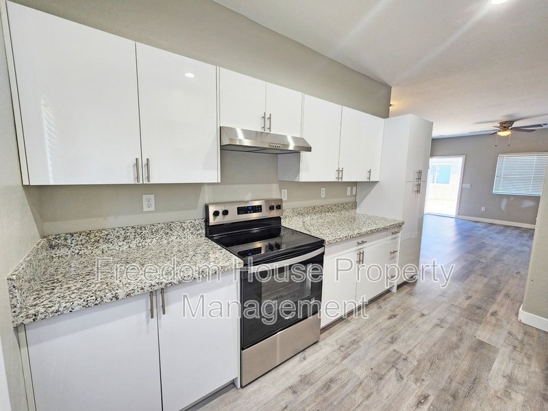 1111 Sixshooter Avenue - 3C property image