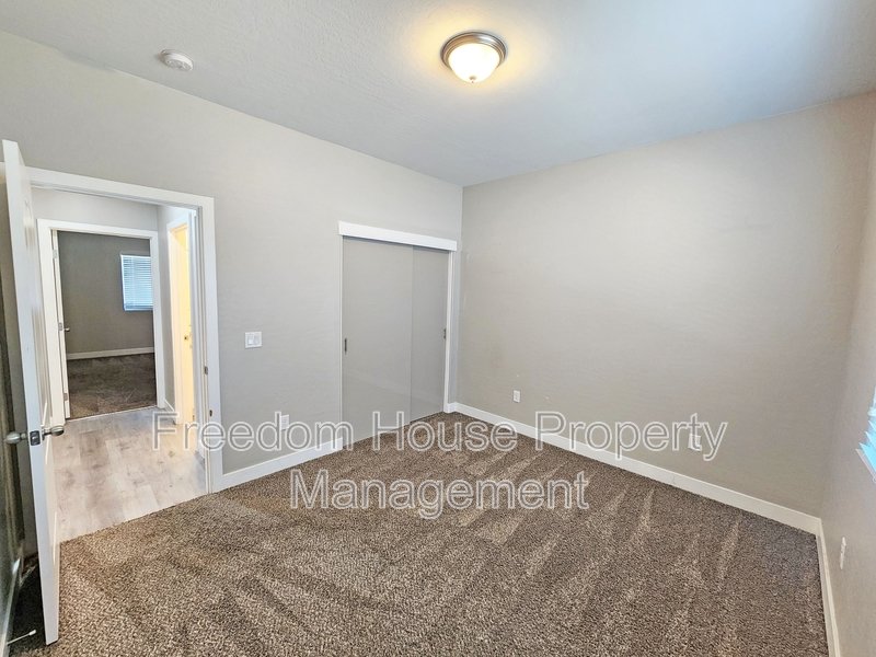 1111 Sixshooter Avenue - 3C property image