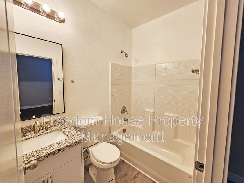 1111 Sixshooter Avenue - 3C property image