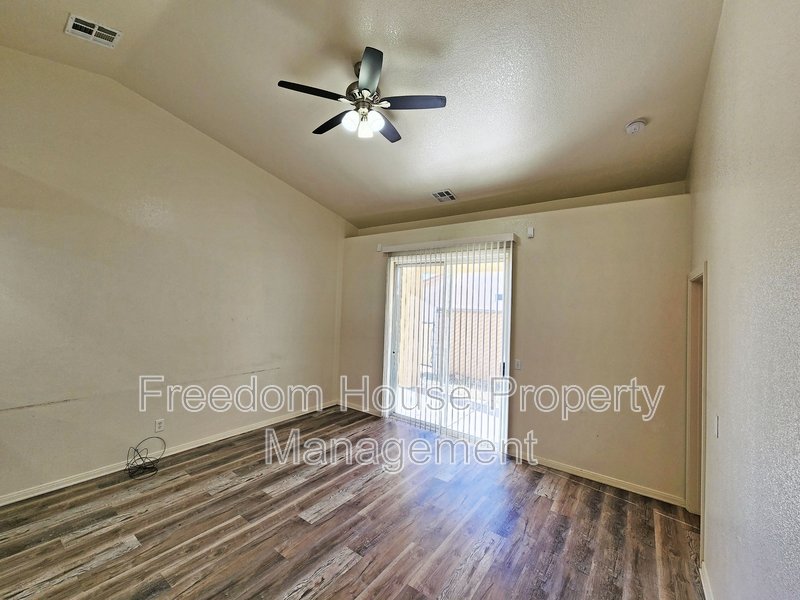 1041 Marne Court 4 property image
