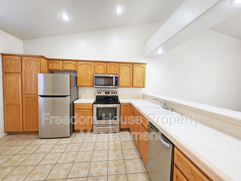 1041 Marne Court 4 property image
