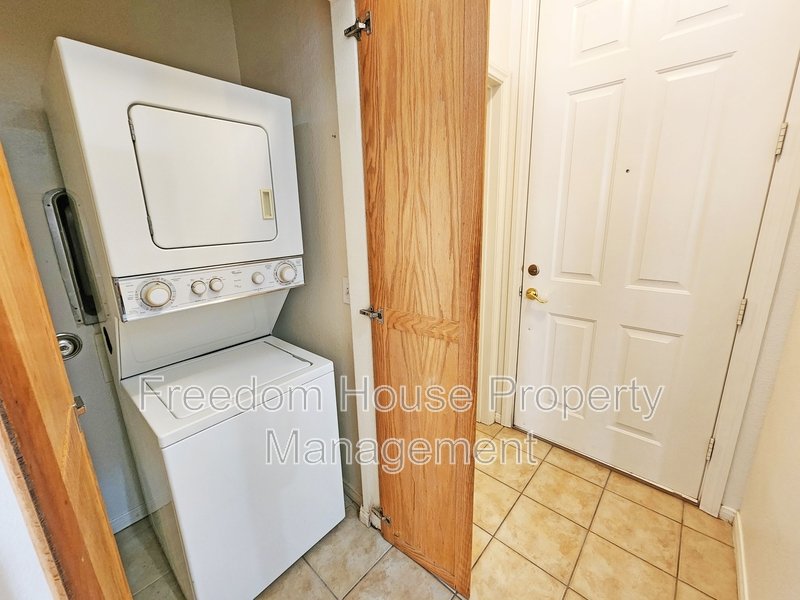 1041 Marne Court 4 property image