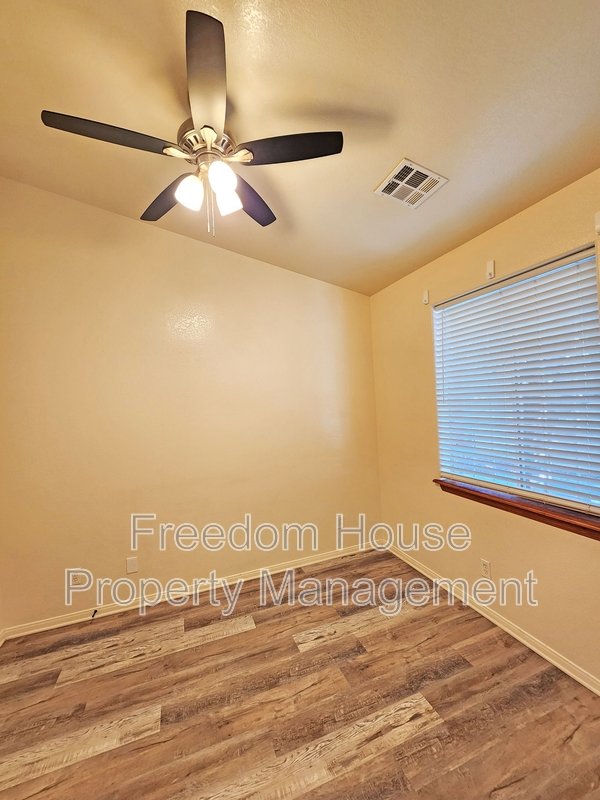 1041 Marne Court 4 property image