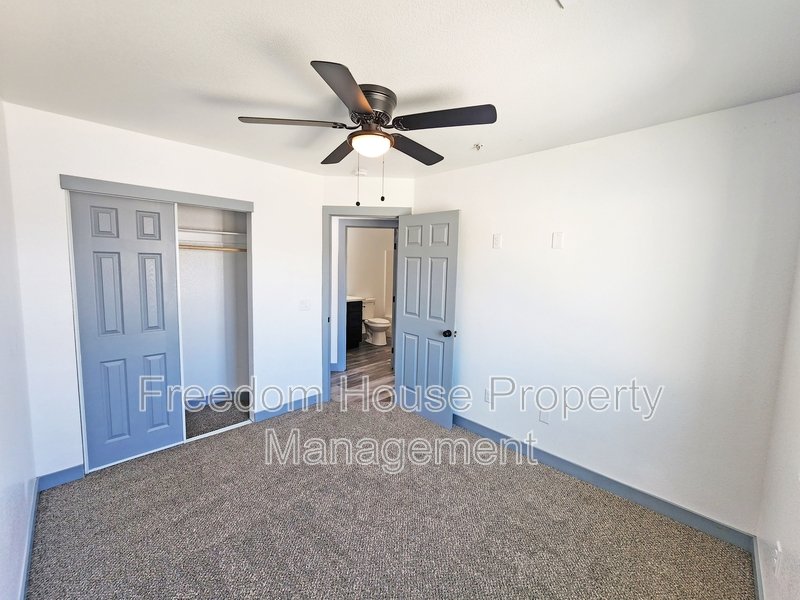 384 Erin Street property image