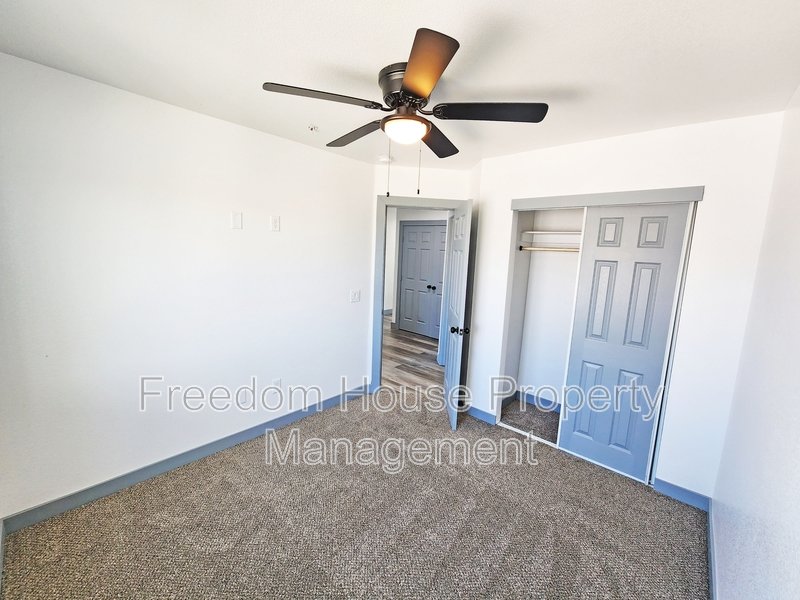 384 Erin Street property image