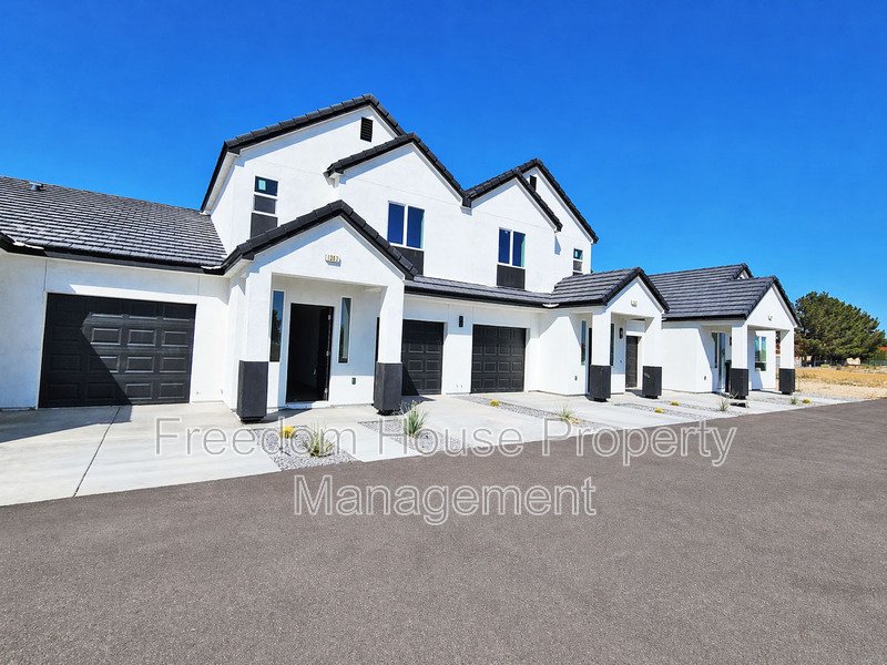 382 Erin Street property image